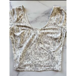 Lululemon 6 small cropped top snow leopard align short sleeve cheetah nulu